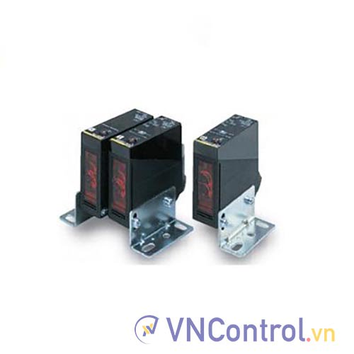 Cảm biến quang Omron E3JM-DS70M4T