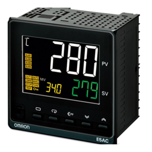Bộ điều khiển nhiệt độ khả trình OMRON E5AC-TRR4D5M-008 24VAC/DC